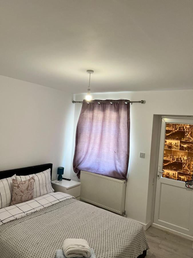 Sleep In Oxford Apartment Exterior photo
